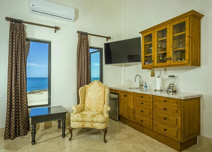Villa Punta Bella Paraiso Beachfront